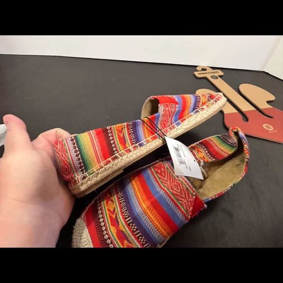 Minnetonka Pam Espadrilles Frisco Stripe Multicolor Womans 10 - Picture 12 of 16